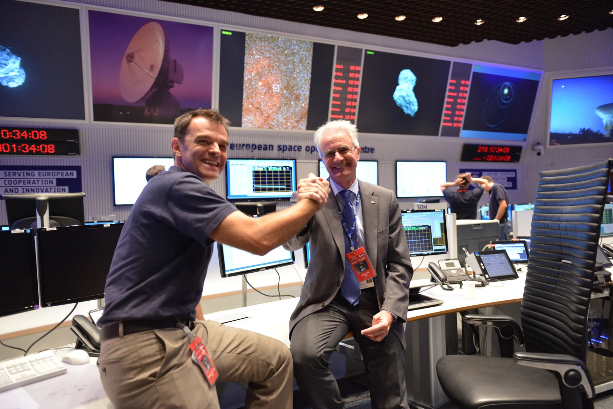 Iloisia ilmeitä lennonjohdossa