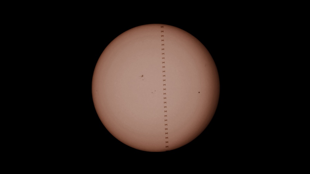 ISS ja Merkurius. Max Yang, John Zhou