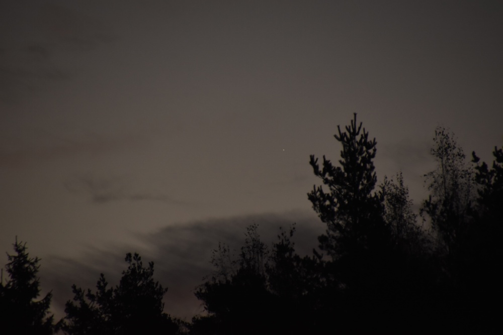 Merkurius aamutaivaalla