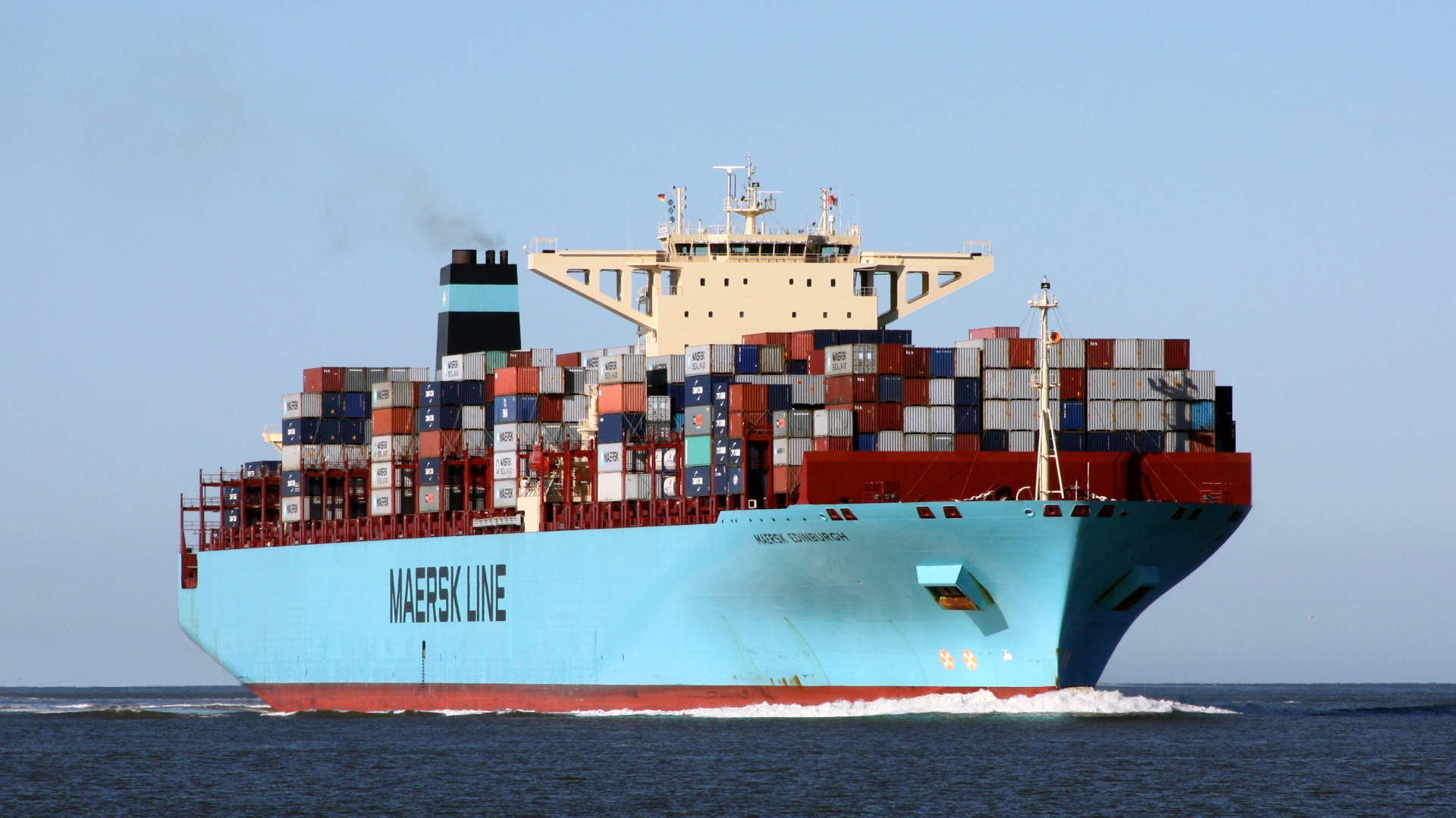 Maersk Edinburgh -alus Cuxhavenin luona (kuva flickr/cuxclipper)