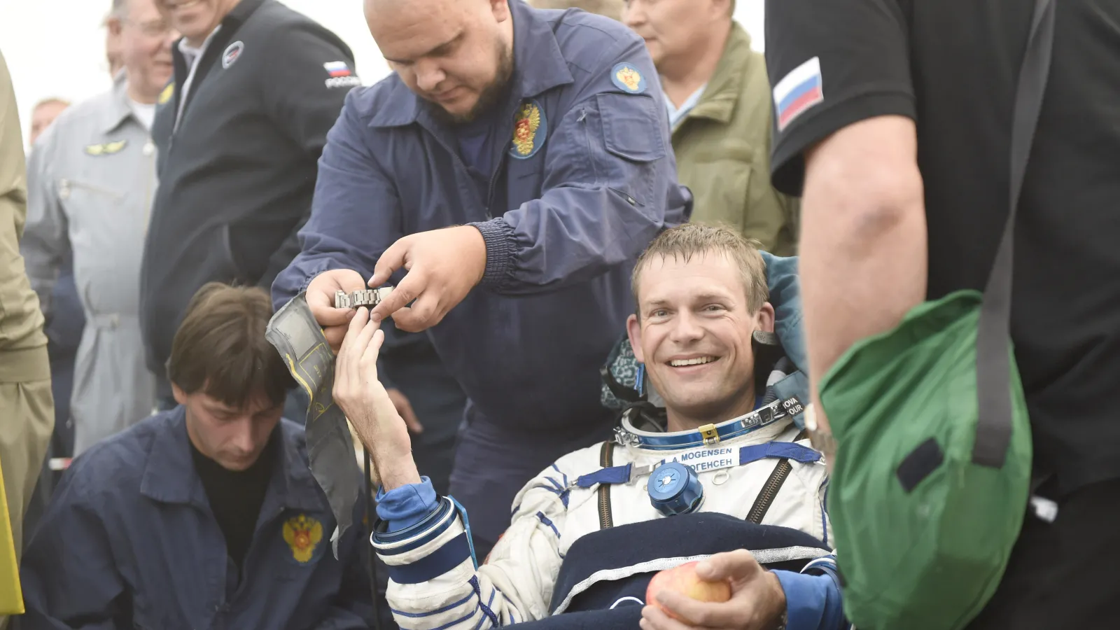 Andreas takaisin Maan pinnalla