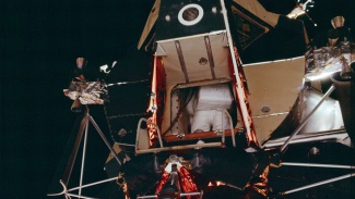 Apollo11 -kuukävely alkamassa