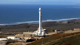 Falcon 9 -raketti Vandenbergissä